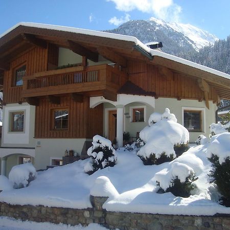 Ferienwohnung Gertraud Und Peter Geisler Финкенберг Екстериор снимка