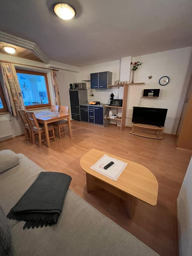 Ferienwohnung Gertraud Und Peter Geisler Финкенберг Екстериор снимка